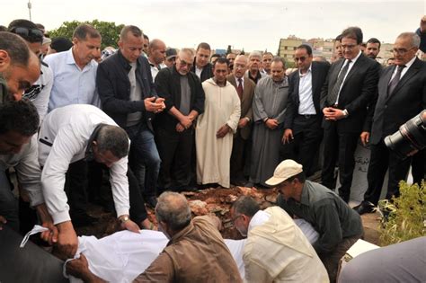 مشاهدة وتحميل مسلسل الدراما المصري ملحمة موسي الحلقة 28 الثامنة والعشرون بطولة الفنان بطولة محمد رمضان وفريدة سيف النصر وتدور احداث المسلسل في الخمسينات اثناء. ياسين المنصوري دار الصواب وجا لمقبرة الشهداء في كازا باش ...