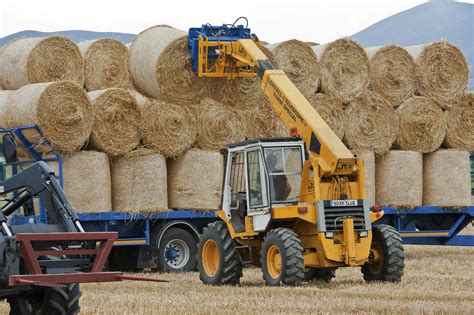 Round Bales Of Straw Reaching Highs Of €20bale In Places Agrilandie
