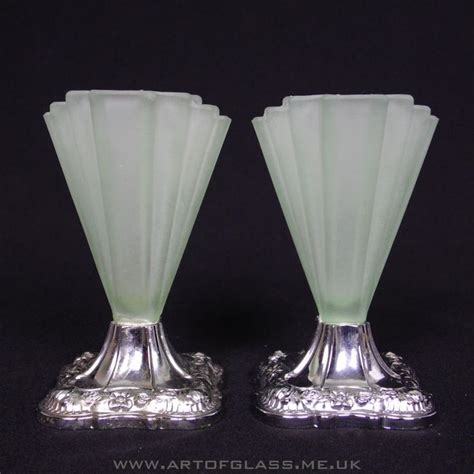 Bagley Pair Of 4 Tall Grantham Art Deco 1930s Green Glass Vases Art