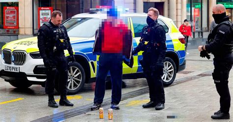 Armed Police Arrest Three Men After Incident On Cardiffs Queen Street Wales Online