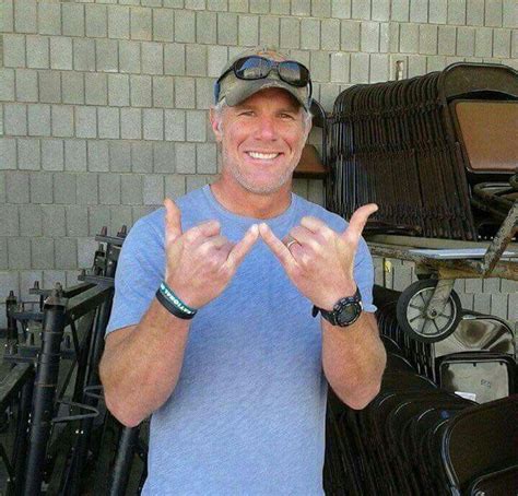 4 Brett Favre Is Cheering For A Badgers Win Green Bay Packers