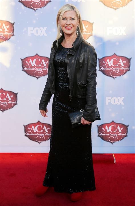 Olivia Newton John Picture 34 2013 American Country Awards Arrivals