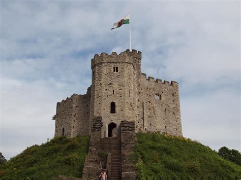 Cardiff Castle Mott And Bailey Keep Andy Flickr