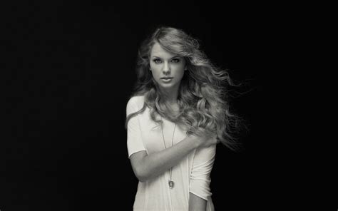 3840x2400 Taylor Swift Black And White 4k 4k Hd 4k Wallpapers Images