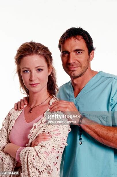 Susan Haskell And Thorsten Kaye Photos Et Images De Collection Getty Images