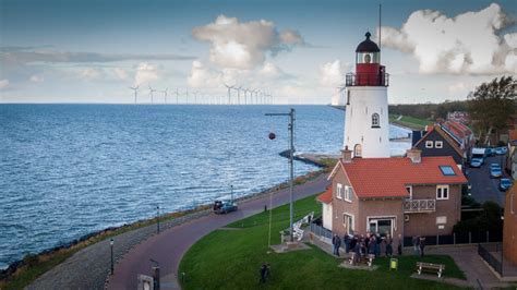 Urk directions {{::location.tagline.value.text}} sponsored topics. Bal weer terug aan 'stormpaal' gehesen op Urk | Urk ...