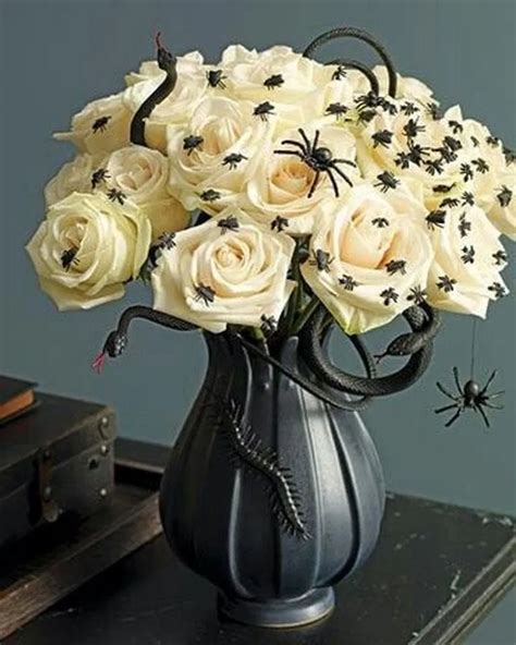 34 Elegant Halloween Decorations That Are So Chic Its Scary With