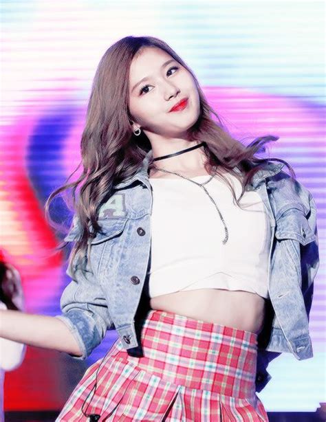 sana minatozaki twice sana nayeon jimin striped top kpop crop tops lovely earth