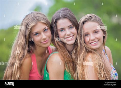 Gruppe Von Gesunden Teen Mädchen Stockfotografie Alamy