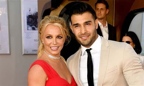Britney Spears S Boyfriend Breaks Silence Following Shock Documentary