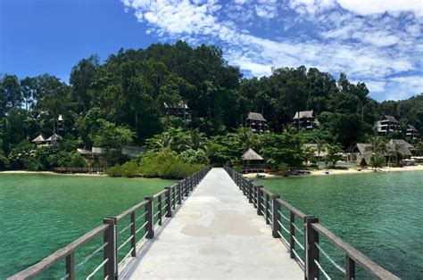 To top this, they may just have the most beautiful and calming spa that the world has ever seen. Beautiful Beaches In Malaysia: Here Are Some Popular ...