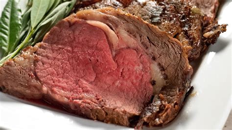 Over the past few years i've been on a mission to find and create recipes that i can make from scratch. Prime Rib Roast