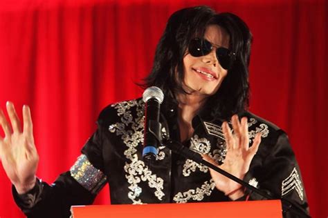 Michael Jacksons Estate Sued By Singers ‘former Flame For 1 Billion