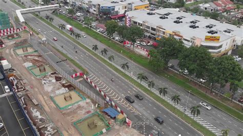 The aeon bukit tinggi shopping centre is located in port klang, malaysia. LRT 3 bukit tinggi klang january 2020 update ( Aeon Big ...