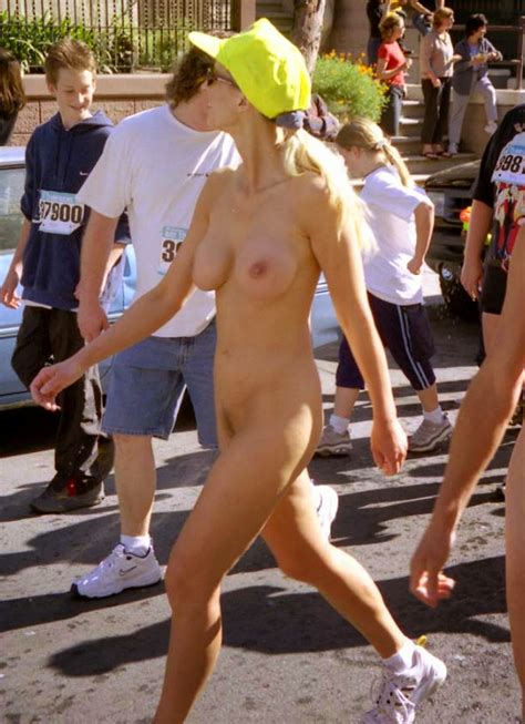 PUBLIC NUDITY PROJECT Bay To Breakers 2003