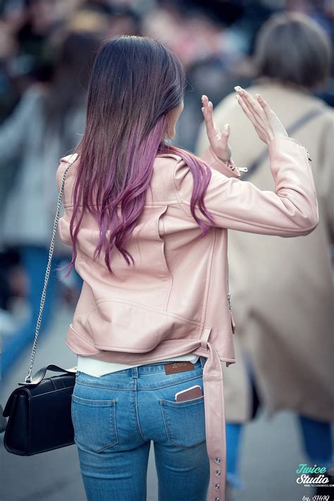 fans claim twice sana s butt looks huge in these jeans koreaboo