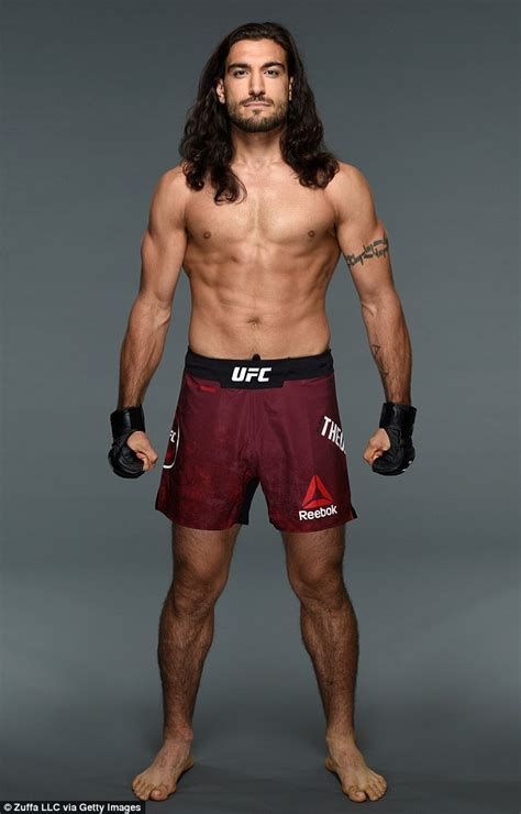Последние твиты от ufc (@ufc). Canadian athlete becomes ring boy for MMA female fight ...