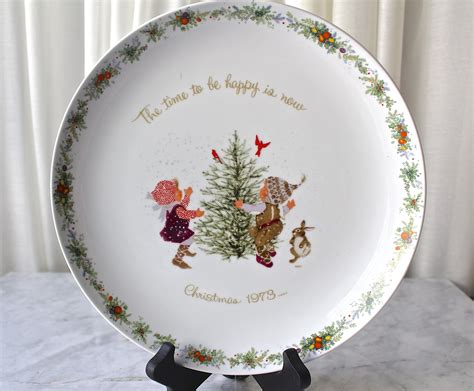 holly hobbie decorative plate the time to be happy is now christmas 1973 etsy holly hobbie