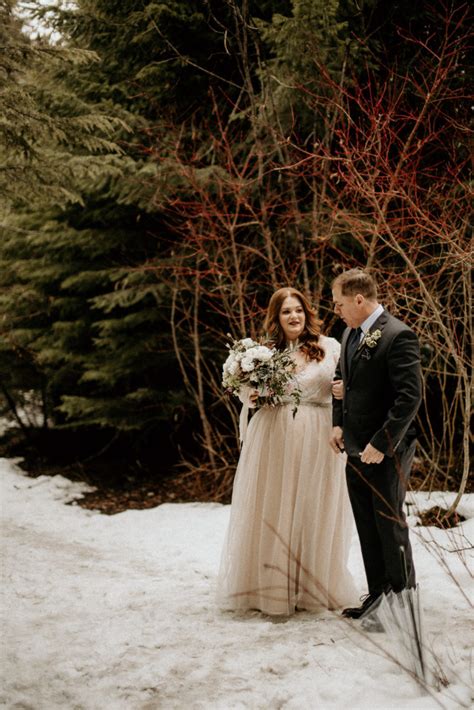 Real Wedding Intimate And Romantic Elopement Style Lake Wedding In