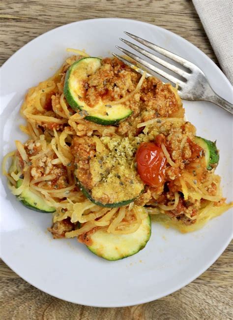 Put the zucchini and spaghetti squash into a bowl (make sure the moisture is mostly squeezed out of them). spaghetti squash zucchini lasagna | Zucchini, Zucchini ...