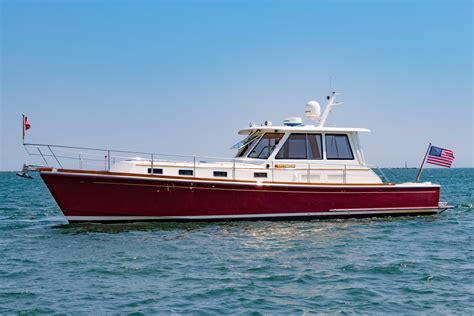 2005 Grand Banks Eastbay 43 Hx Express Cruiser For Sale Yachtworld
