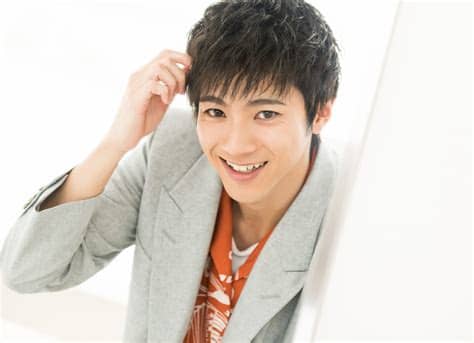 He has voiced many notable roles. 【インタビュー】「想像で恋愛はできない」"結ばれない俳優 ...