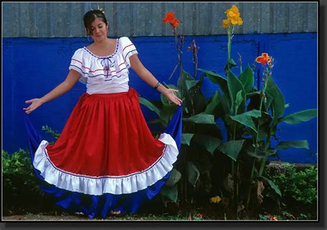 Colorful And Majestic Costa Rican Costumes ⋆ The Costa Rica News