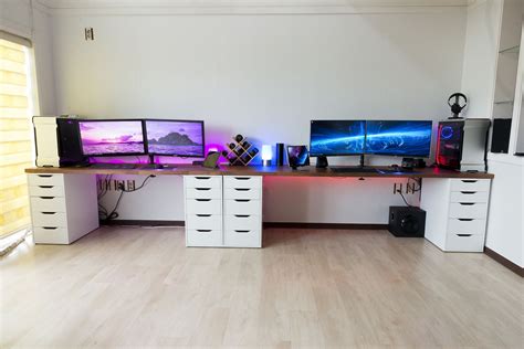 Pin By Peter Iliev On Worth Video Game Room Design Computer Gaming