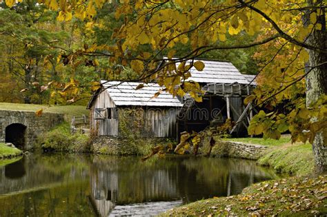 Autumn At The Grist Mill Stock Image Image Of Colors 1434185