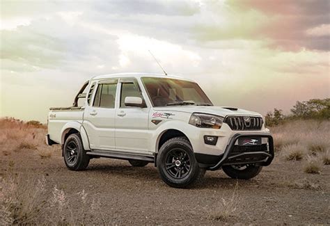 Mahindra Introduces New Double Cab S6 Variant Of Its Popular Pik Up