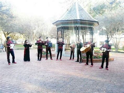 Hire Mariachi Magnifico Mariachi Band In Dallas Texas