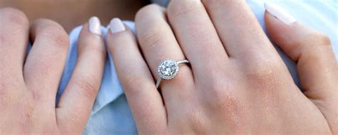 Pave Setting For An Engagement Ring Including Pros And Cons Twirl