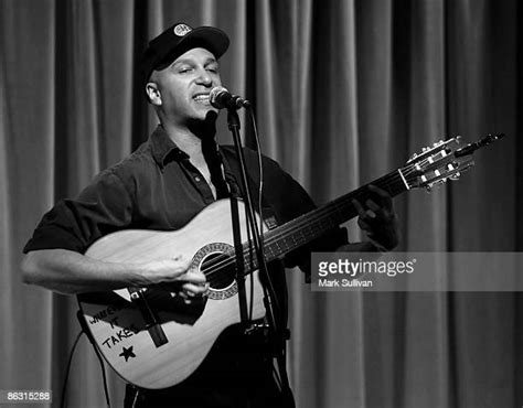 An Evening With Tom Morello At The Grammy Museum Photos And Premium High Res Pictures Getty Images