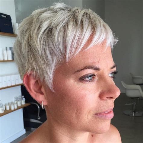 But there's one trending option that captivates celebrities from all around the globe. Blonde, Red, Brown, Ombre-ed and Highlighted Pixie Cuts ...