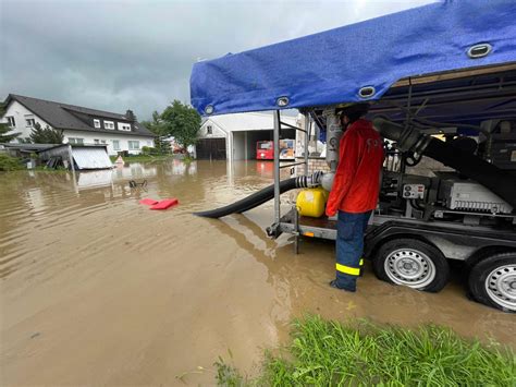 fotos schwere unwetter und Überschwemmungen in oberfranken bayern