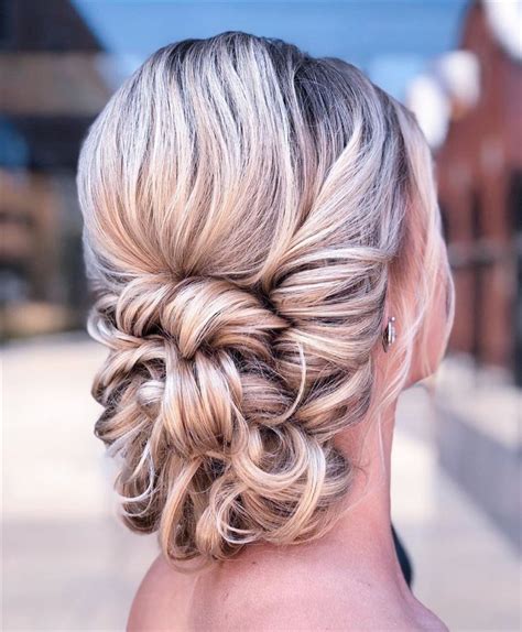 50 Gorgeous Updo Hairstyles That Are Trendy For 2021 Rank Hairstyles