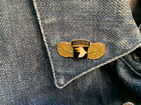 Vintage Airborne Eagle Wings Military Hat Pin Tie Tack Lapel Pins Hat
