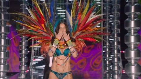 Bella Hadid Suffers Double Nipple Slip As She Struts Down Runway At Victoria S Secret Fashion