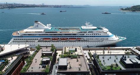 istanbul s galataport welcomes russian cruise ship türkiye news