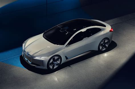 Bmw I Vision Dynamics Concept Is A Look At A Silent Bulbous Future
