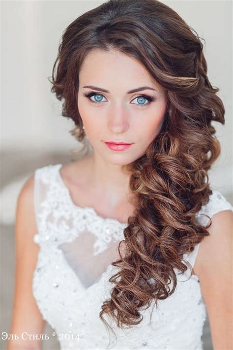 27 Most Viral Curly Side Hairstyles For Long Hair Background Huey Min Life
