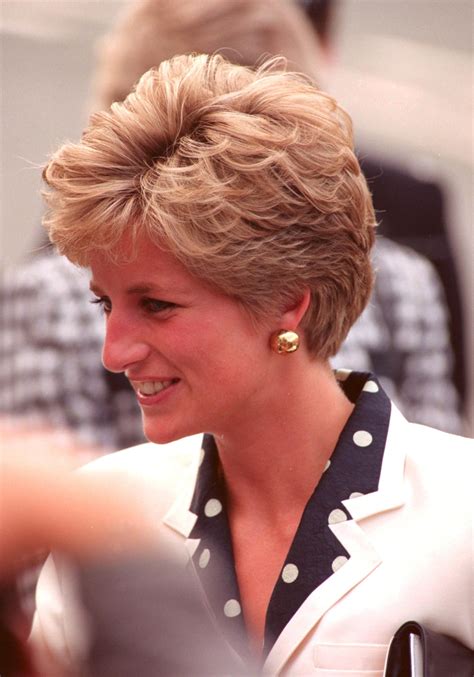 Pin By Jean Alexander On Diana 1990s Princess Diana Hair Diana