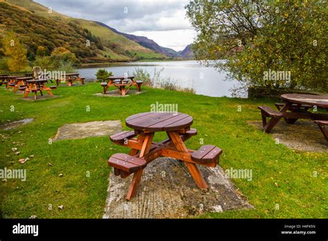 Vintage Picnic Tables Hi Res Stock Photography And Images Alamy