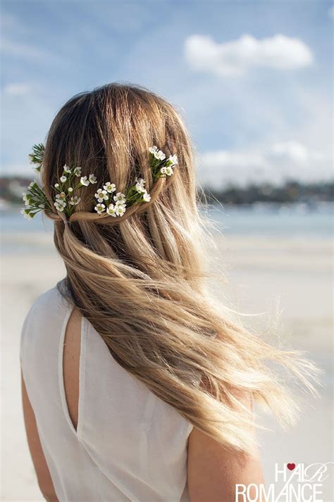 Diy Bridal Beauty A Twist On The Beach Bride Hair Romance Hair