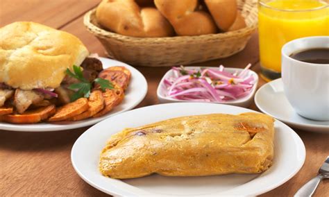 7 Desayunos Peruanos Deliciosos