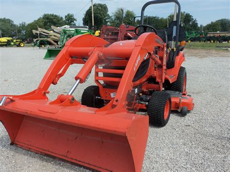 Orange Kubota Bx1860 Tracotr With La203 Loader Tractors Monster