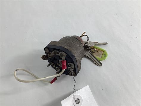 C292501 0102 Cessna 150 Magneto Ignition Switch With Key C292501 0102