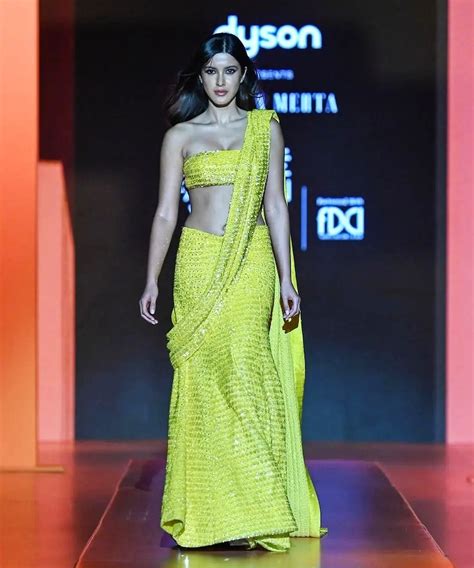 Shanaya Kapoor Shines Bright In Sexy Yellow Sequin Saree At Lakme Fashion Week See Hot Pics