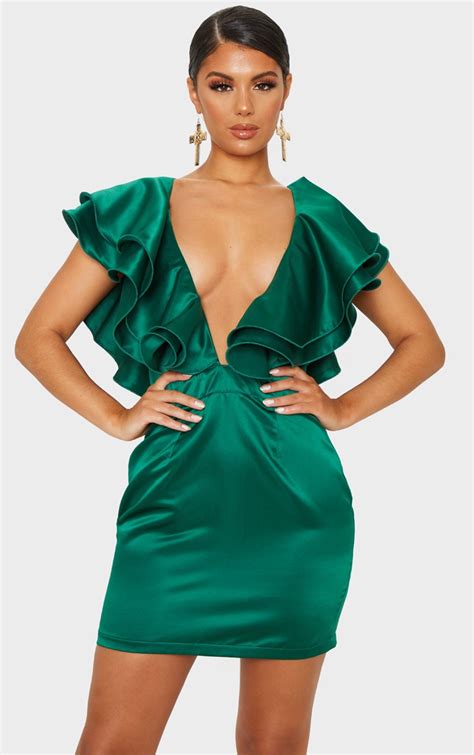 Emerald Green Satin Ruffle Detail Plunge Dress Prettylittlething