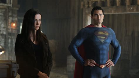 Superman And Lois Throws The Supercouple Into A Tailspin For Season 2